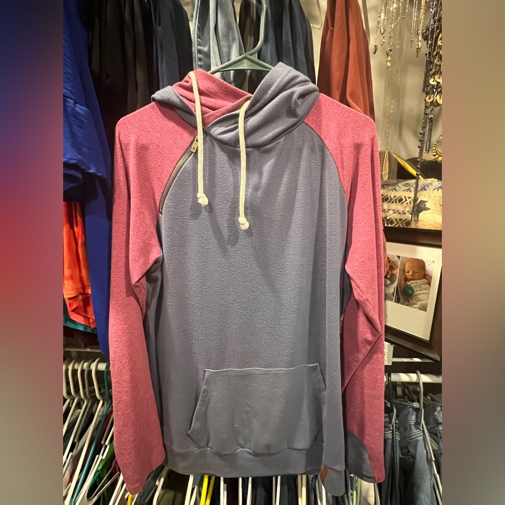 AMPERSAND AVE Two-Tone Hoodie - Purple and Pink